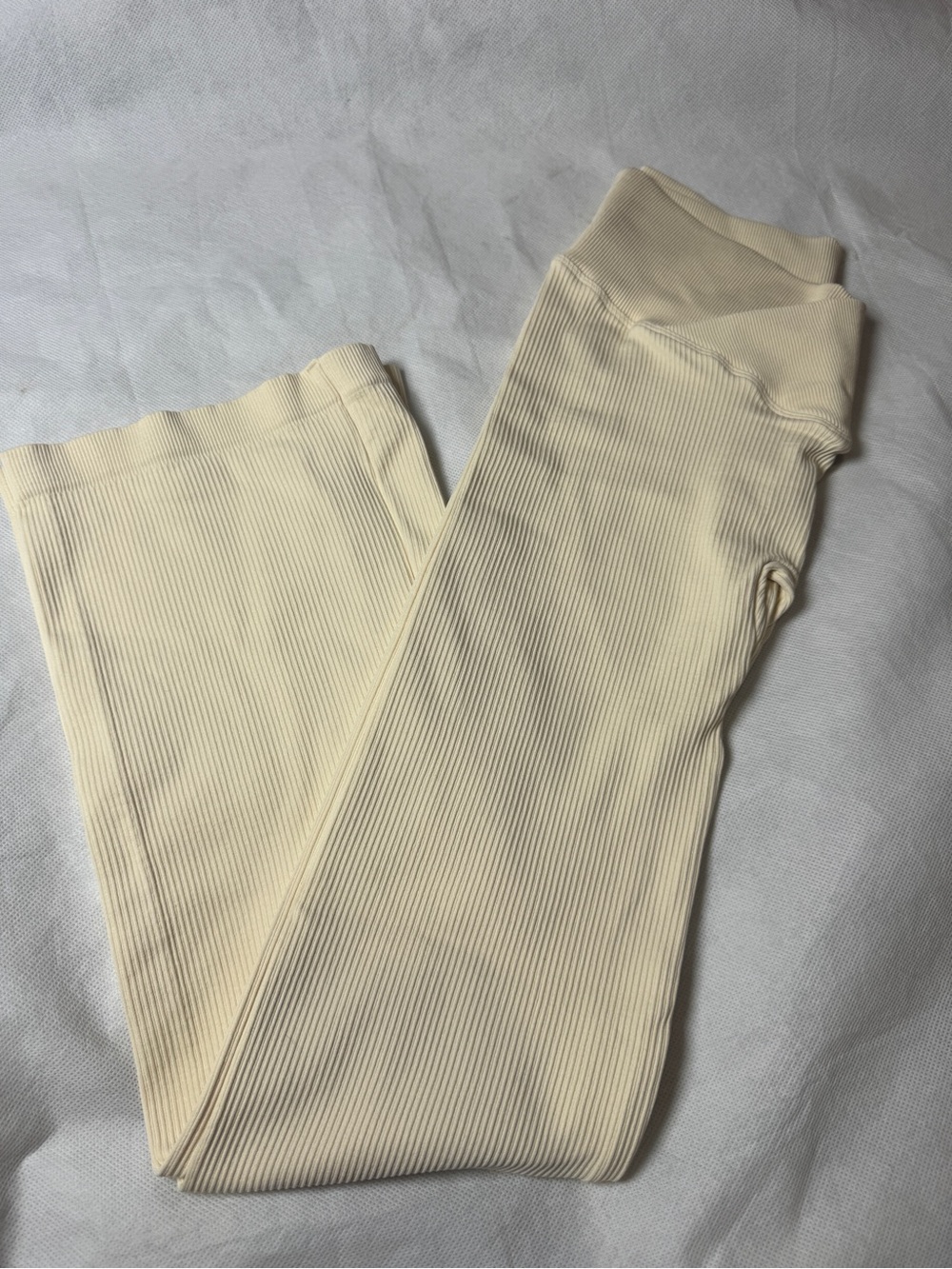 Ribbed Cream High-Waist Leggings